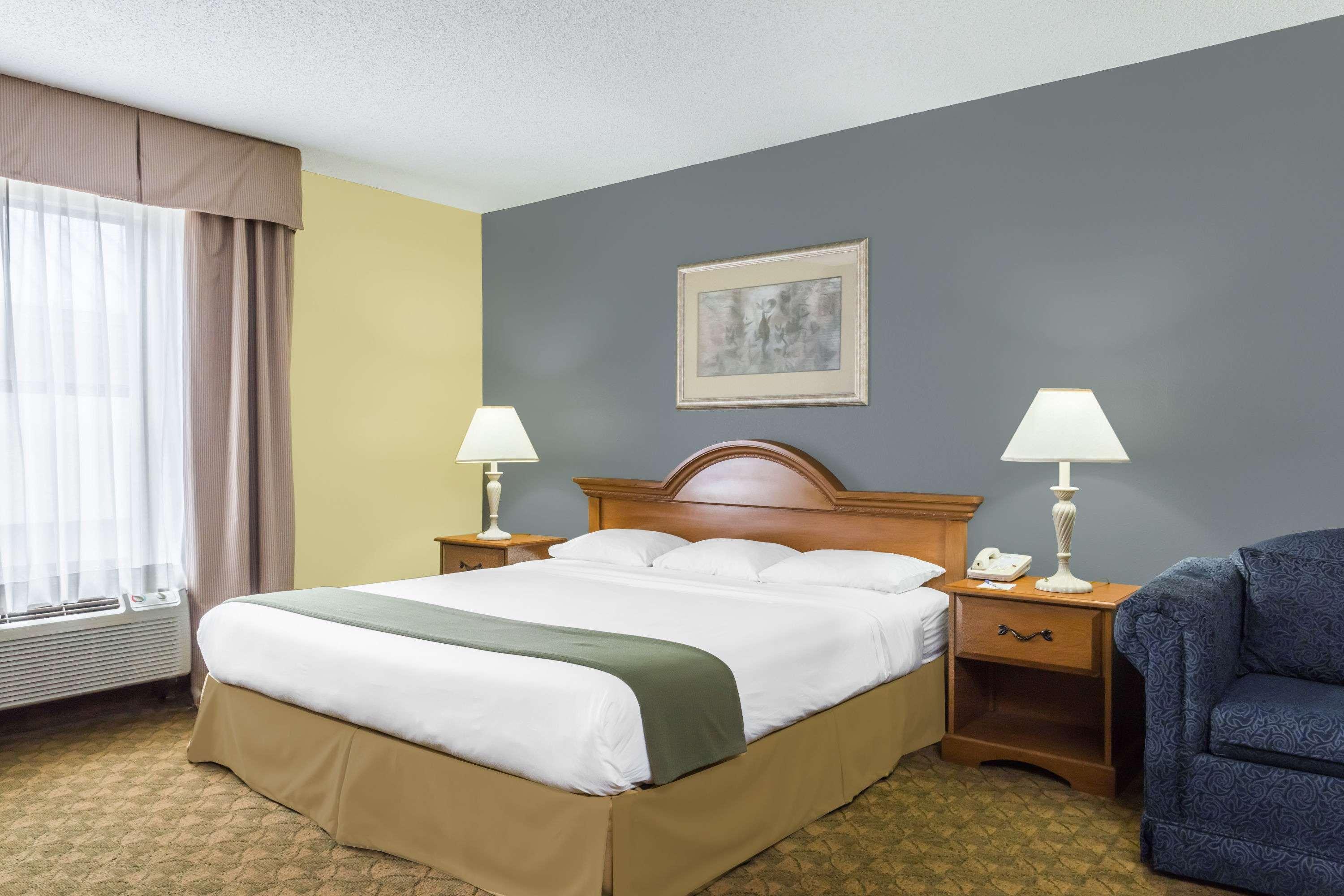 Days Inn By Wyndham Selma Kültér fotó