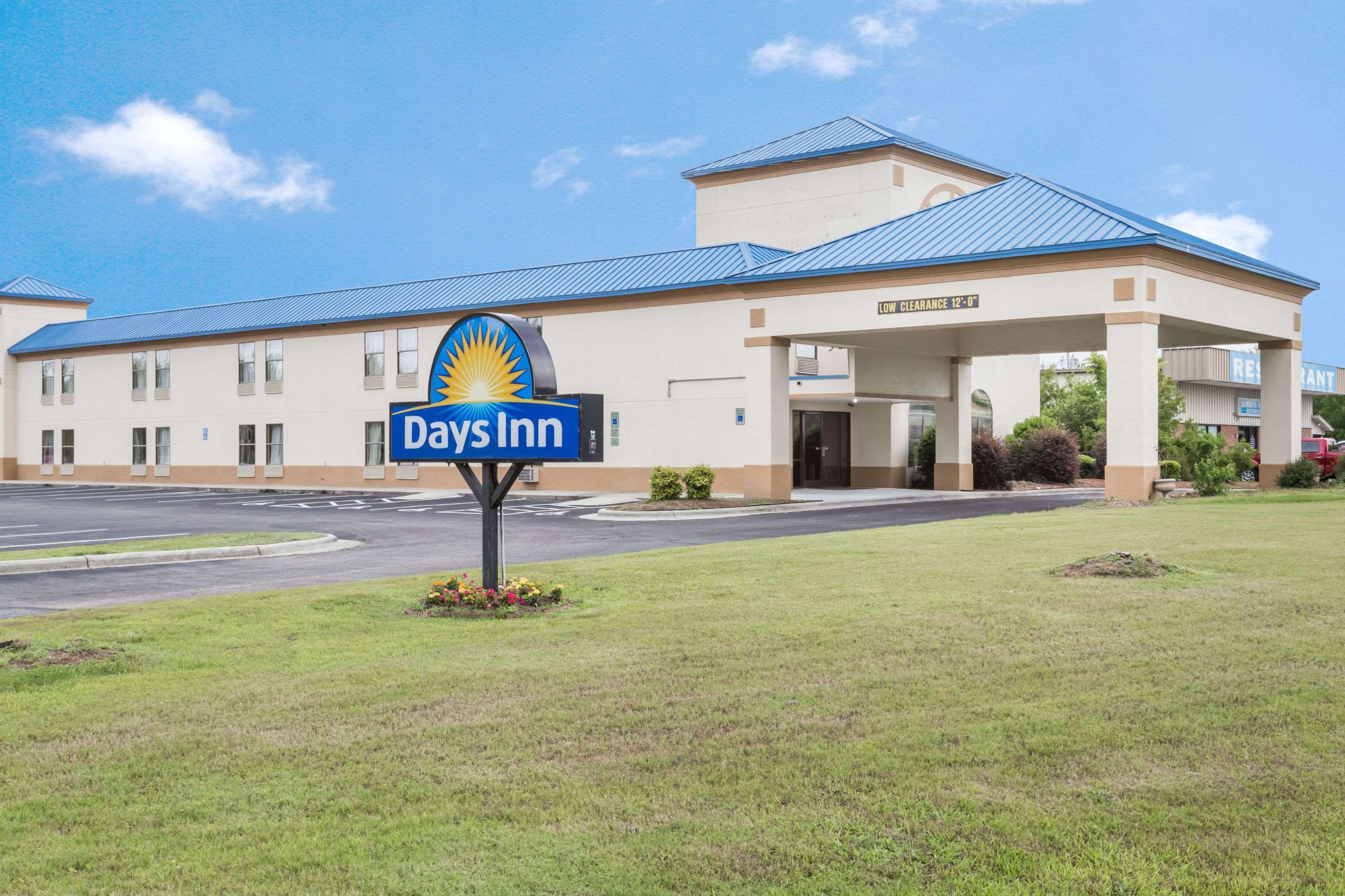 Days Inn By Wyndham Selma Kültér fotó